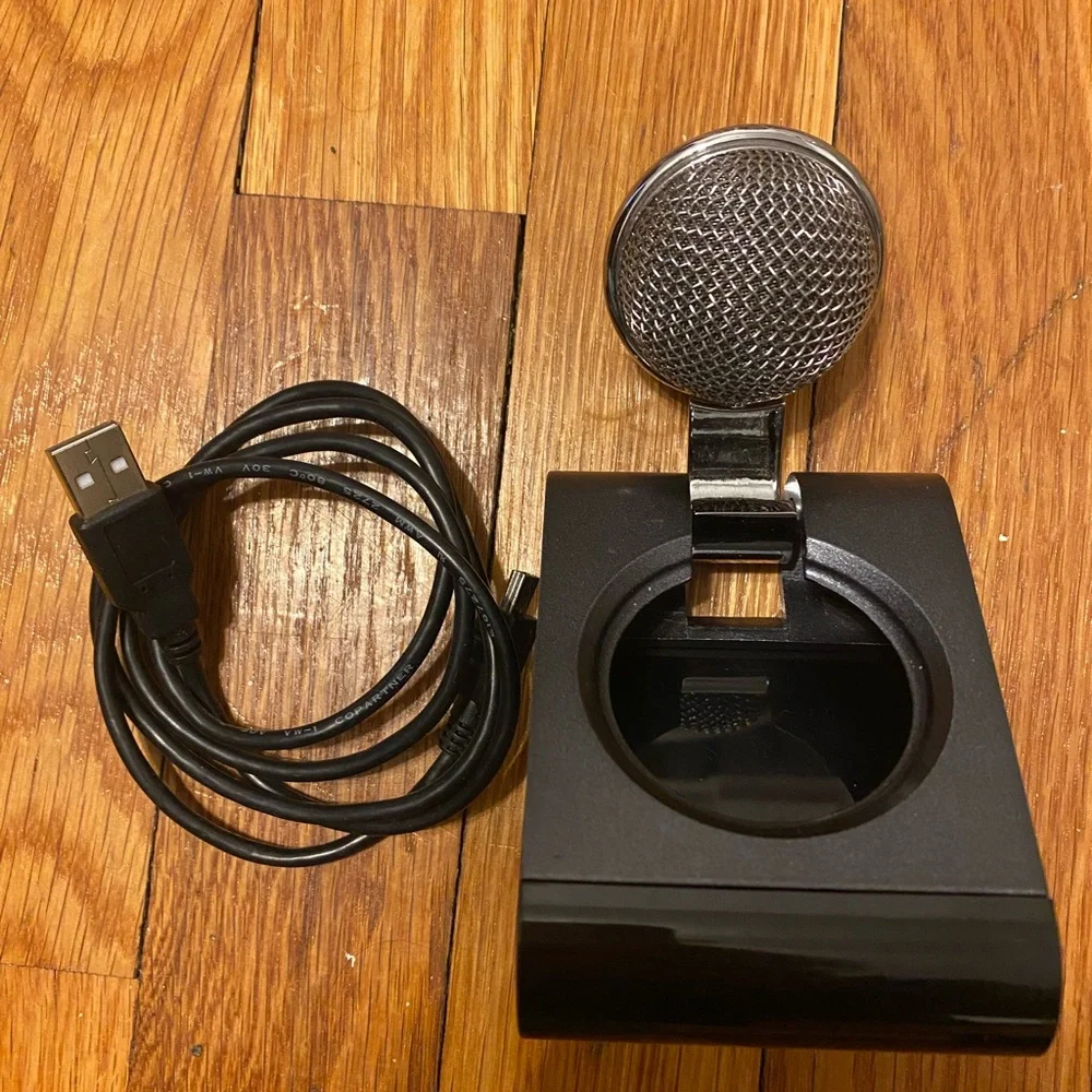Microphone